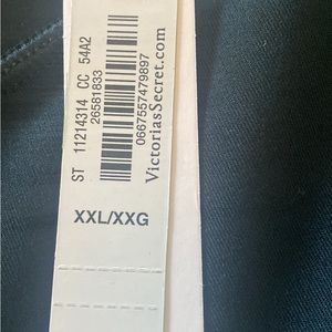 Victoria Secret Essential Flare Leggings xxl